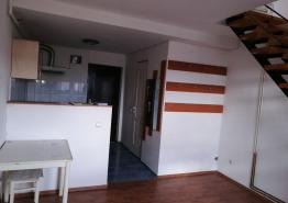 Vasile Aaron - Apart. 2 camere (mansarda)