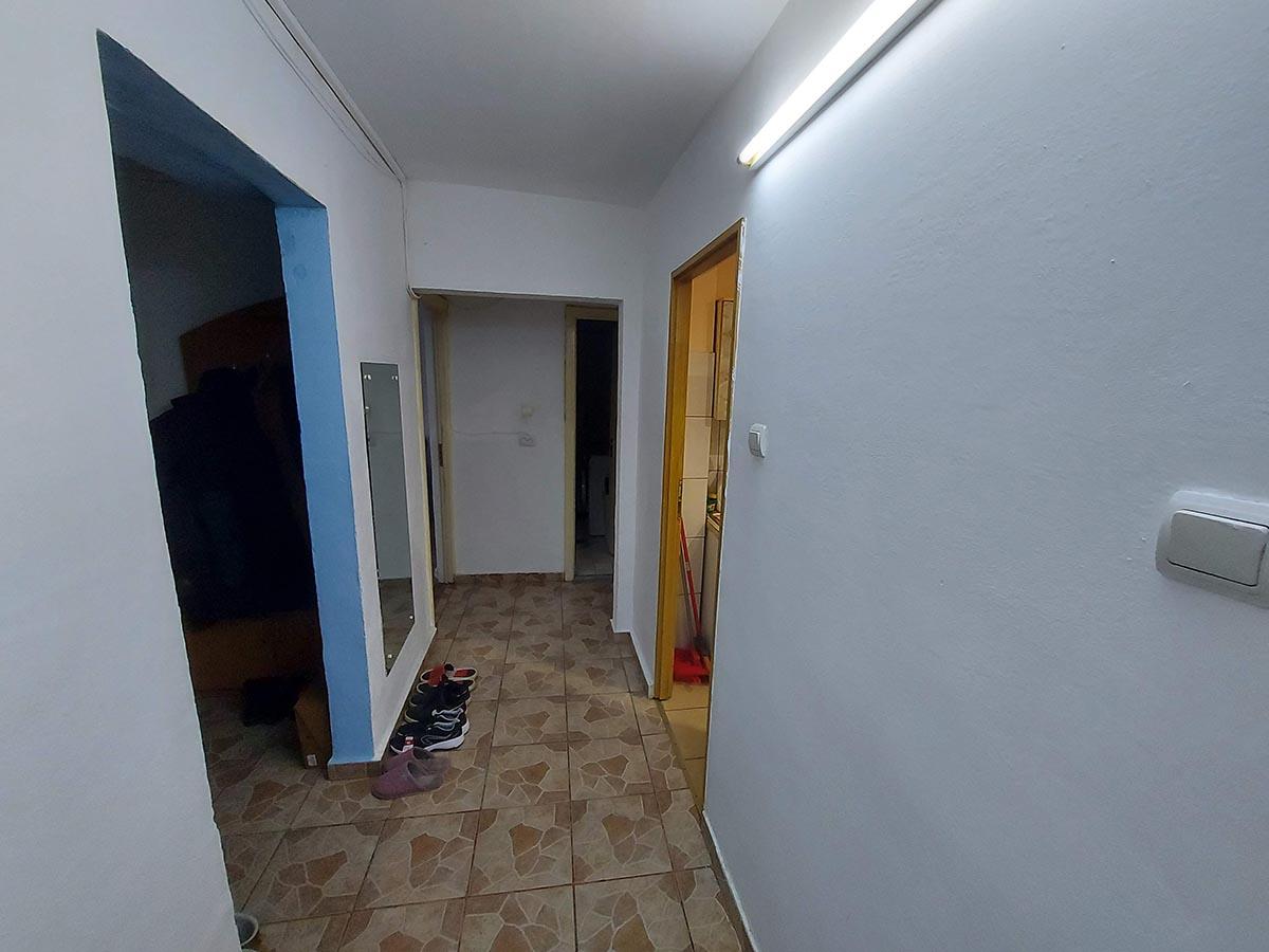 Vasile Aaron -  Apartament 3 camere spatios